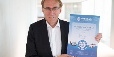 Prof. Dr. Martin Haag receives the ParkPAD Certificate